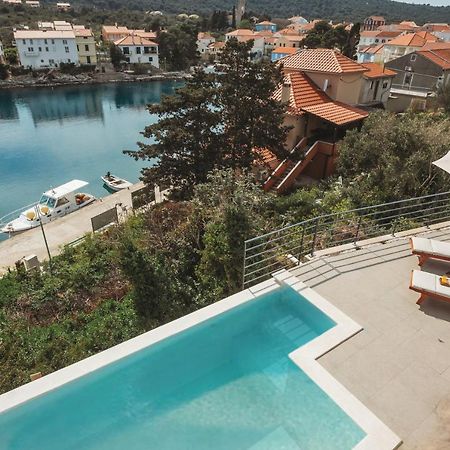 Sol Luxury Residence Near The Beach With Shared Heated Pool Božava エクステリア 写真