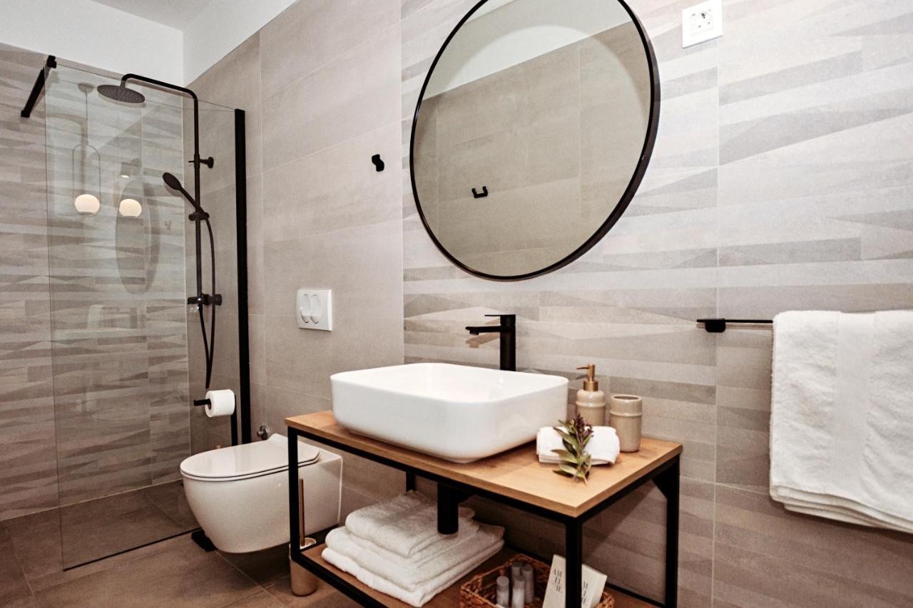 Sol Luxury Residence Near The Beach With Shared Heated Pool Božava エクステリア 写真