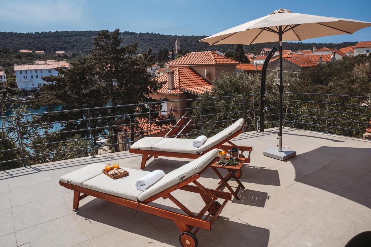 Sol Luxury Residence Near The Beach With Shared Heated Pool Božava エクステリア 写真