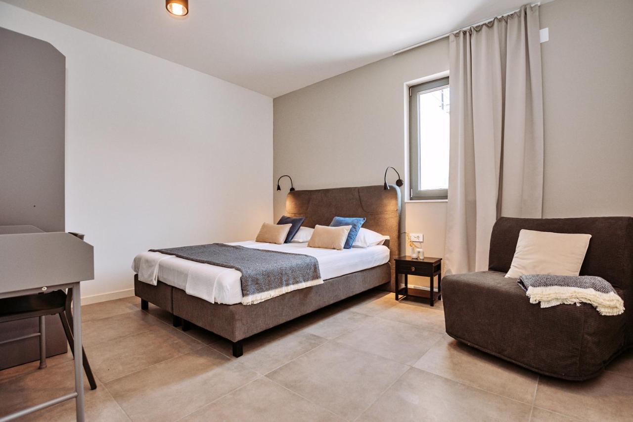 Sol Luxury Residence Near The Beach With Shared Heated Pool Božava エクステリア 写真